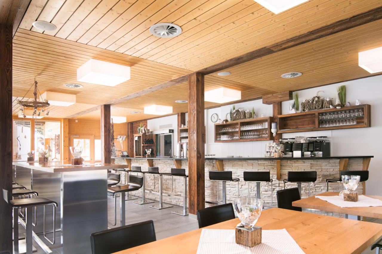 Hotel-Restaurant Ronalp Bürchen エクステリア 写真