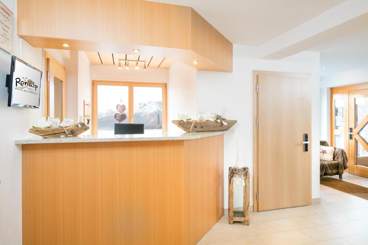 Hotel-Restaurant Ronalp Bürchen エクステリア 写真